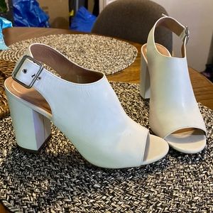 White chucky heel sling back